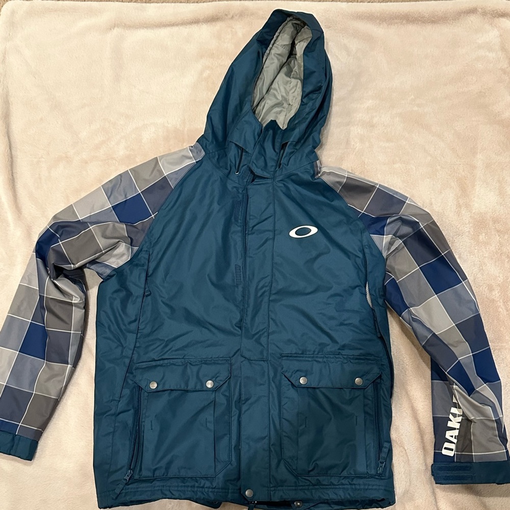 Like New Men’s Oakley Ski Jacket & Pants